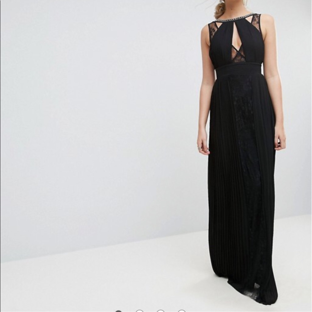 ASOS TFNC London Maxi Black Dress, lace details 👗